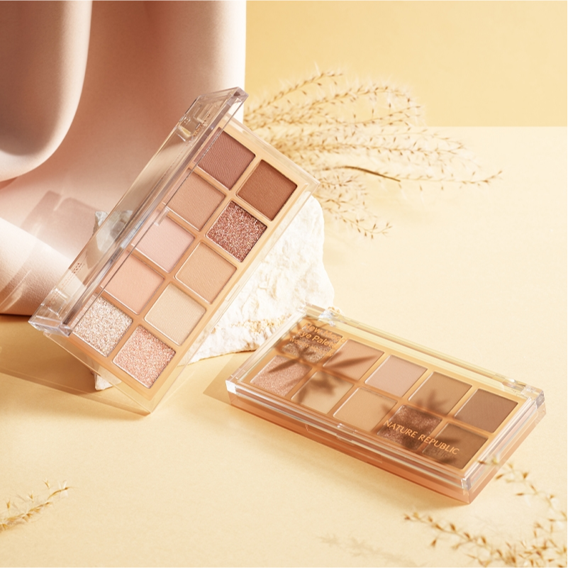 Color Blossom New Mood Eye Palette (w/ FREE Nature's Deco Dual Eye Shadow Brush)