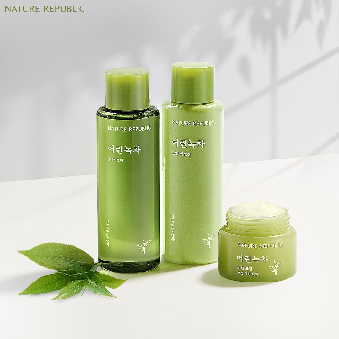 Moist Full with Gentle Green Tea - Mild Green Tea Skin Care Set (Toner, Emulsion & Cream)